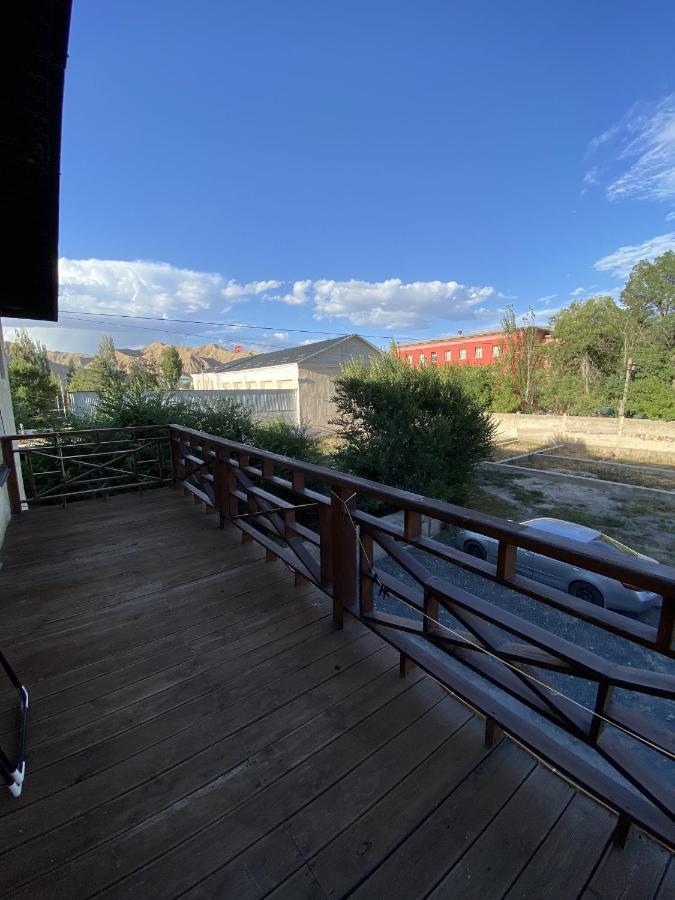 Guest House Tenir Too Naryn Exterior foto